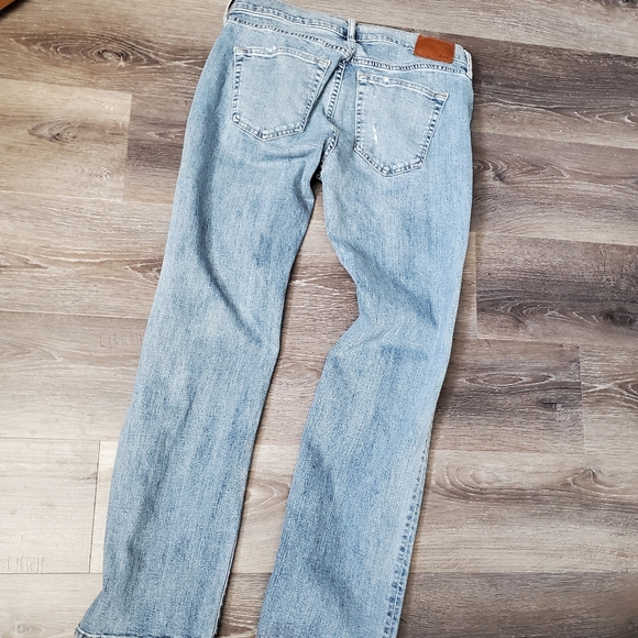 Abercrombie & Fitch Kennan Straight Stretch Jeans - Picture 3 of 11